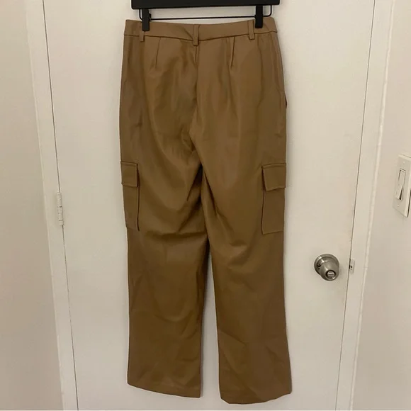 Halogen wide leg pleather cargo pant NWT - Picture 6 of 7